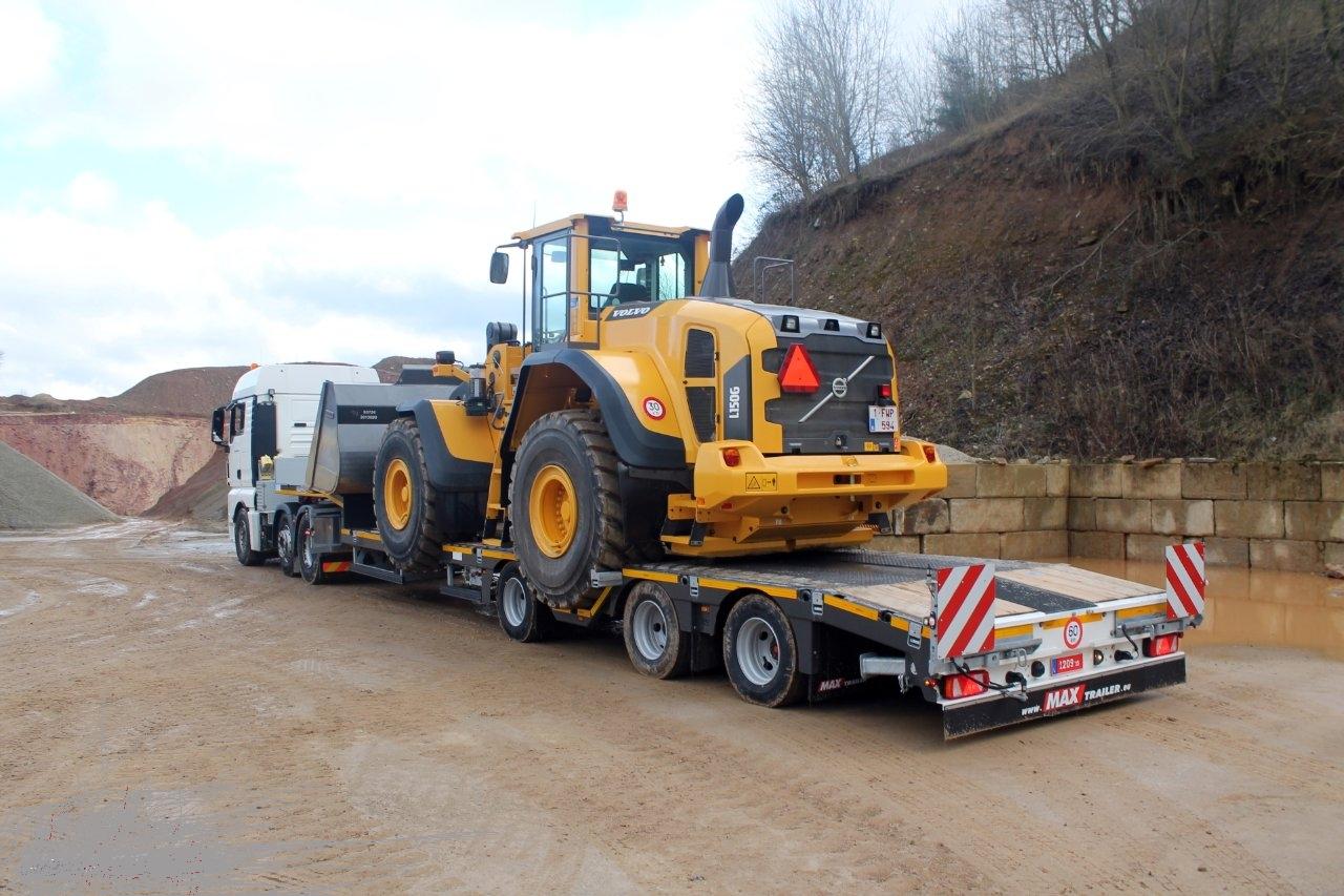 Naczepa niskopodwoziowa MAX Trailer 3 osiowa z muldą MAX100-N-3A-9.30-RM